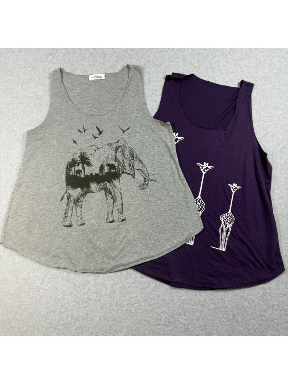 L.A Soul Women’s Tank Top Lot 2 Gray Elephant Purple Giraffe Graphic Sleeveless